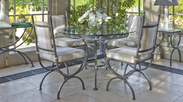 Conservatory sales dining set