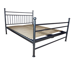 Holmstead Metal Bed